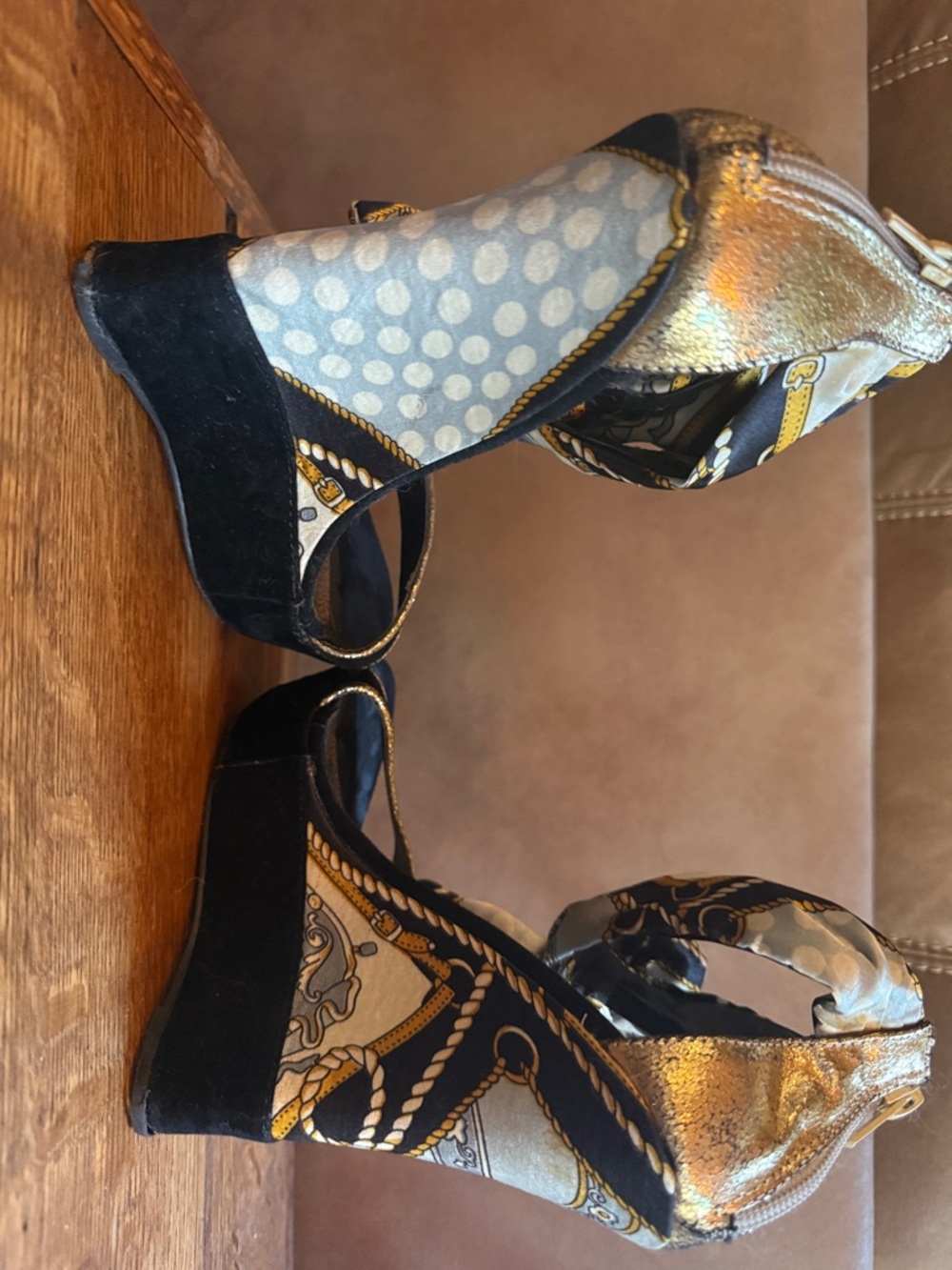 Liliana Black & Gold Scarf-Tie Wedge Sandals - Picture 5 of 10